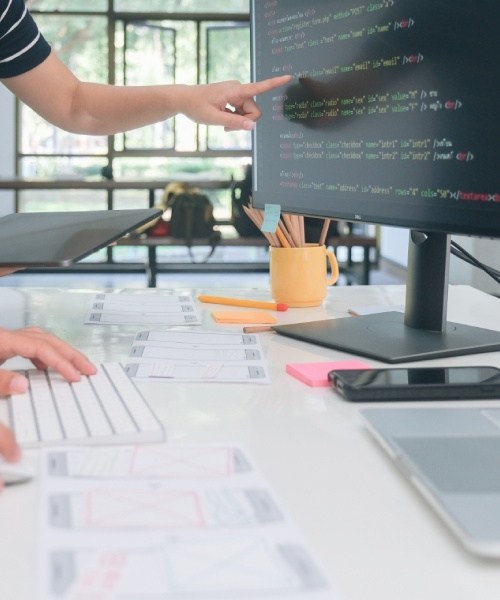 vxdtech etairia web development poioi eimaste
